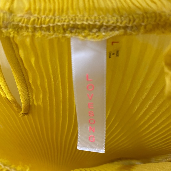 Lovesong Mustard Ruffle Sleeve Blouse - Picture 5 of 10